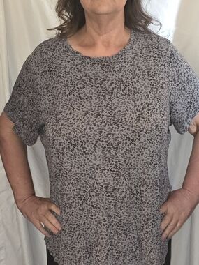Old Navy Women's Gray Animal Print Short Sleeve Top
